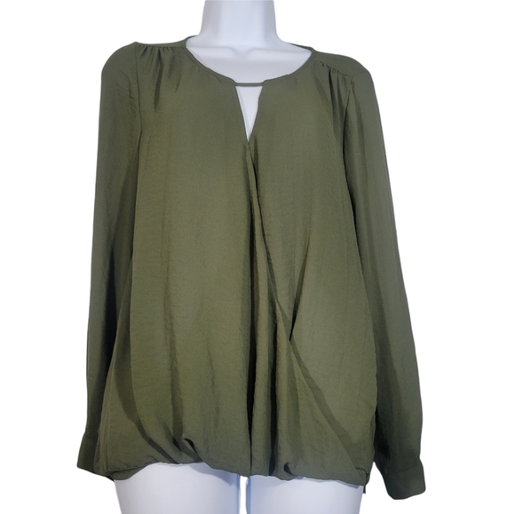 EUC a.n.a Green Long Sleeve Wrap Front Top w/ High-Low Hem - Size S - Picture 2 of 9